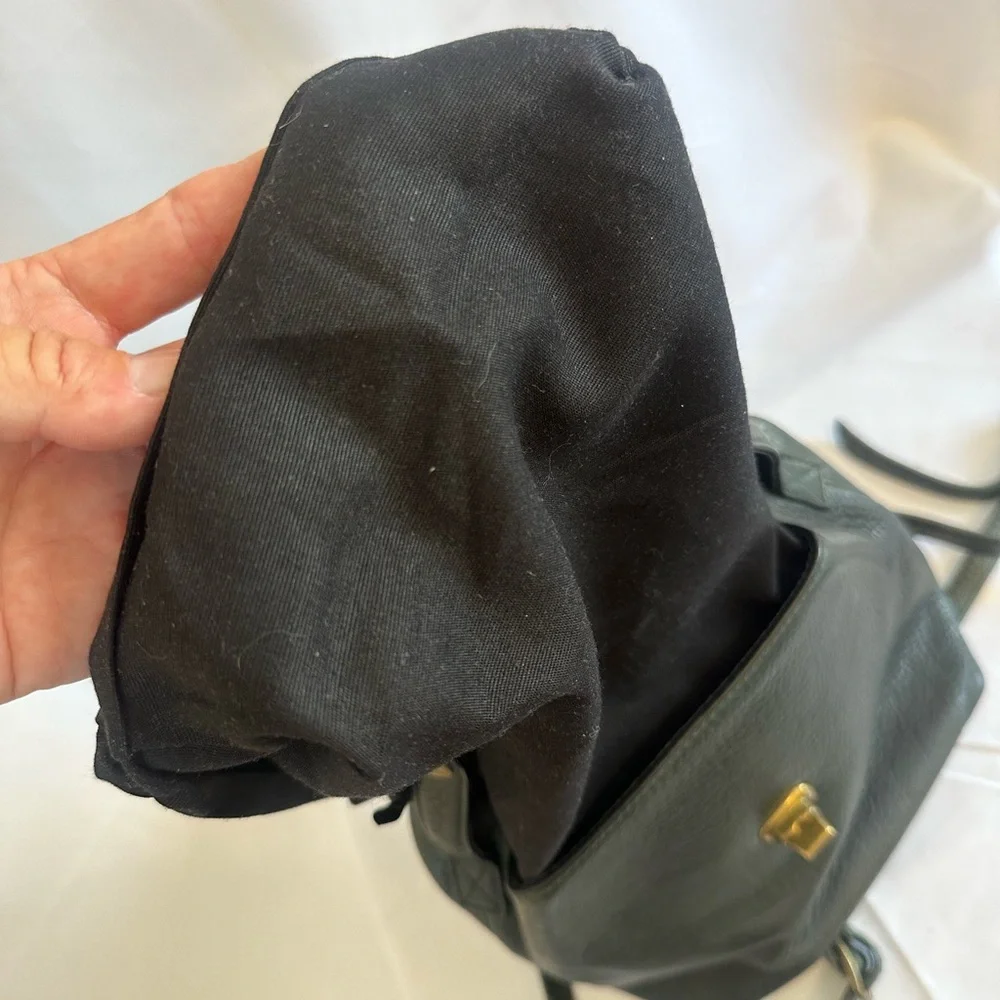 Vintage Nine West Pebbled leather small backpack GREEN - Picture 14 of 15